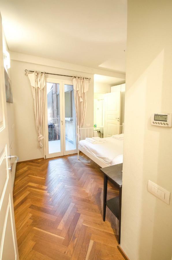 Azeglio Apartment, A Due Passi Da Piazza Maggiore Болонья Экстерьер фото